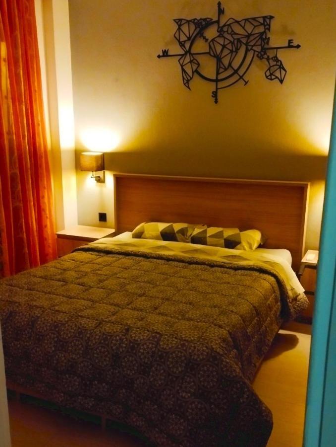 Peraía Home Away From Home מראה חיצוני תמונה
